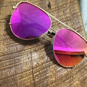 Top foxx sunnies